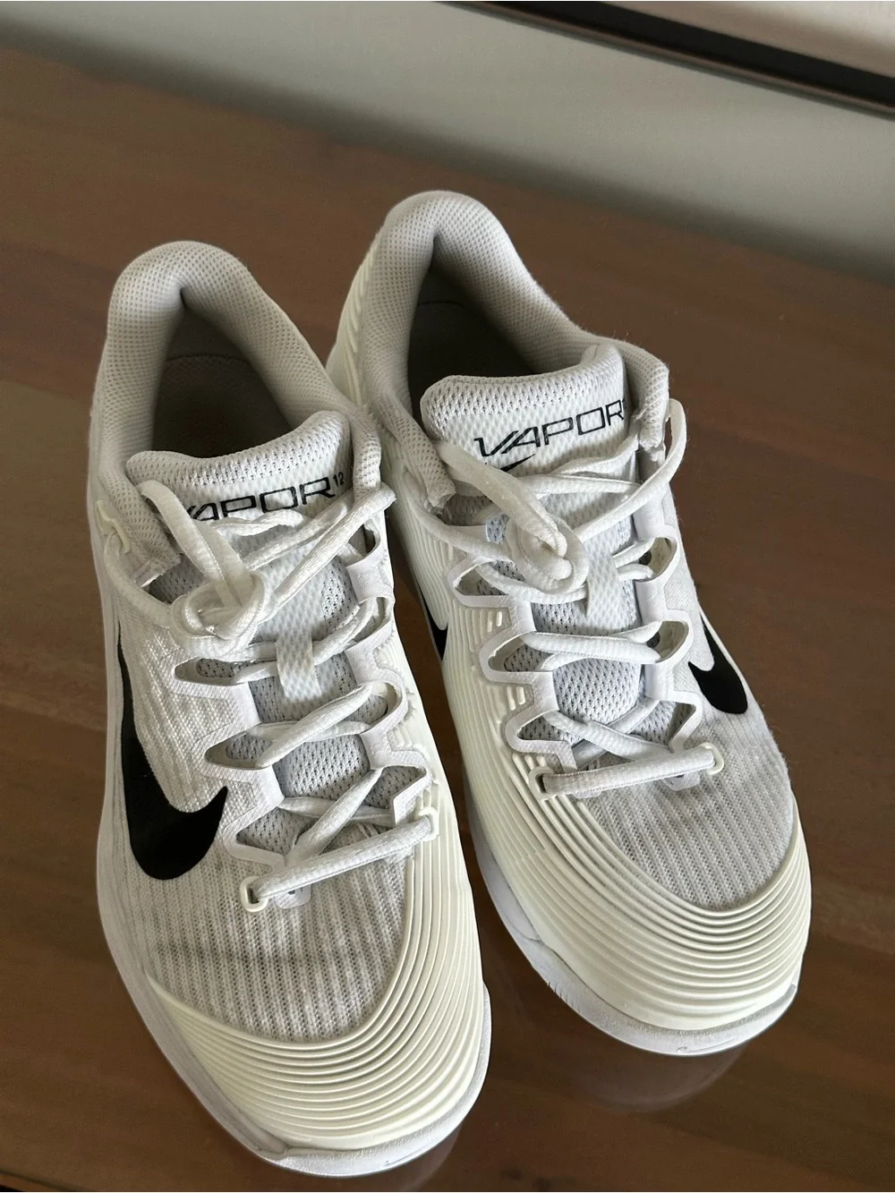 Nike Vapor 12 Women's Hard Court Tennis Shoes Size 6.5